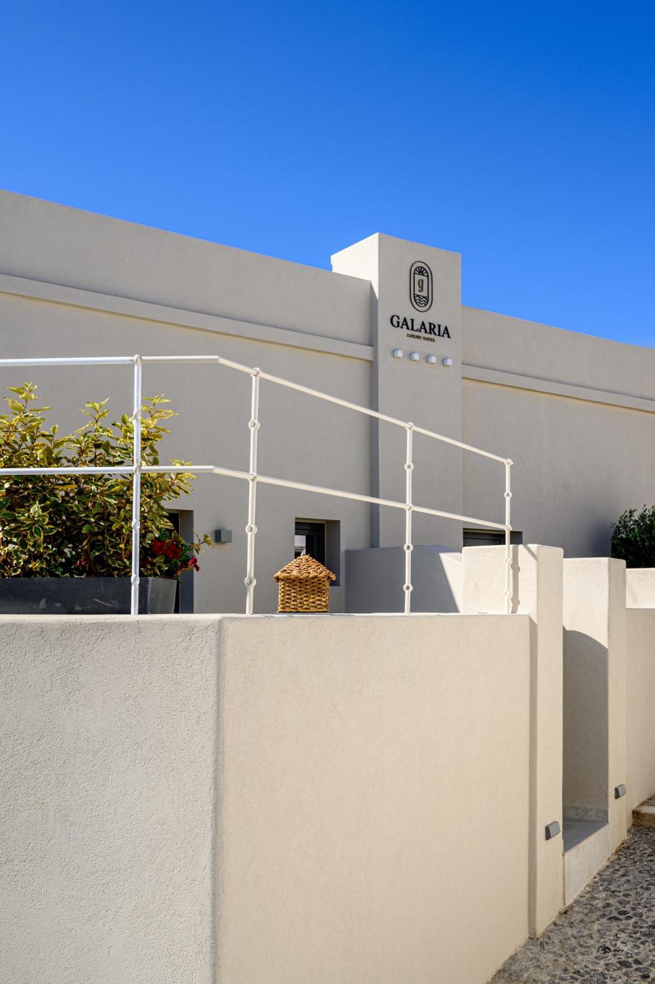 Galaria Serenity Suites Vothon Ngoại thất bức ảnh