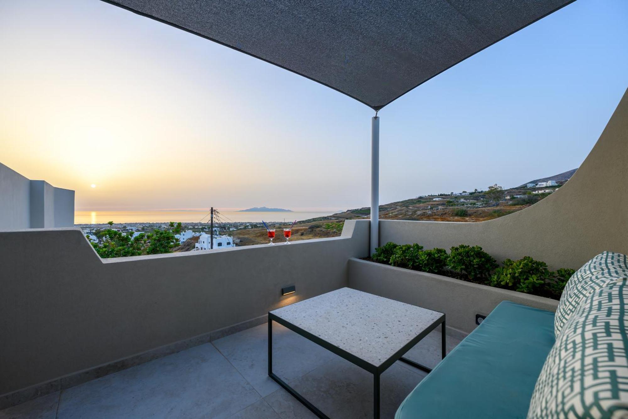 Galaria Serenity Suites Vothon Ngoại thất bức ảnh
