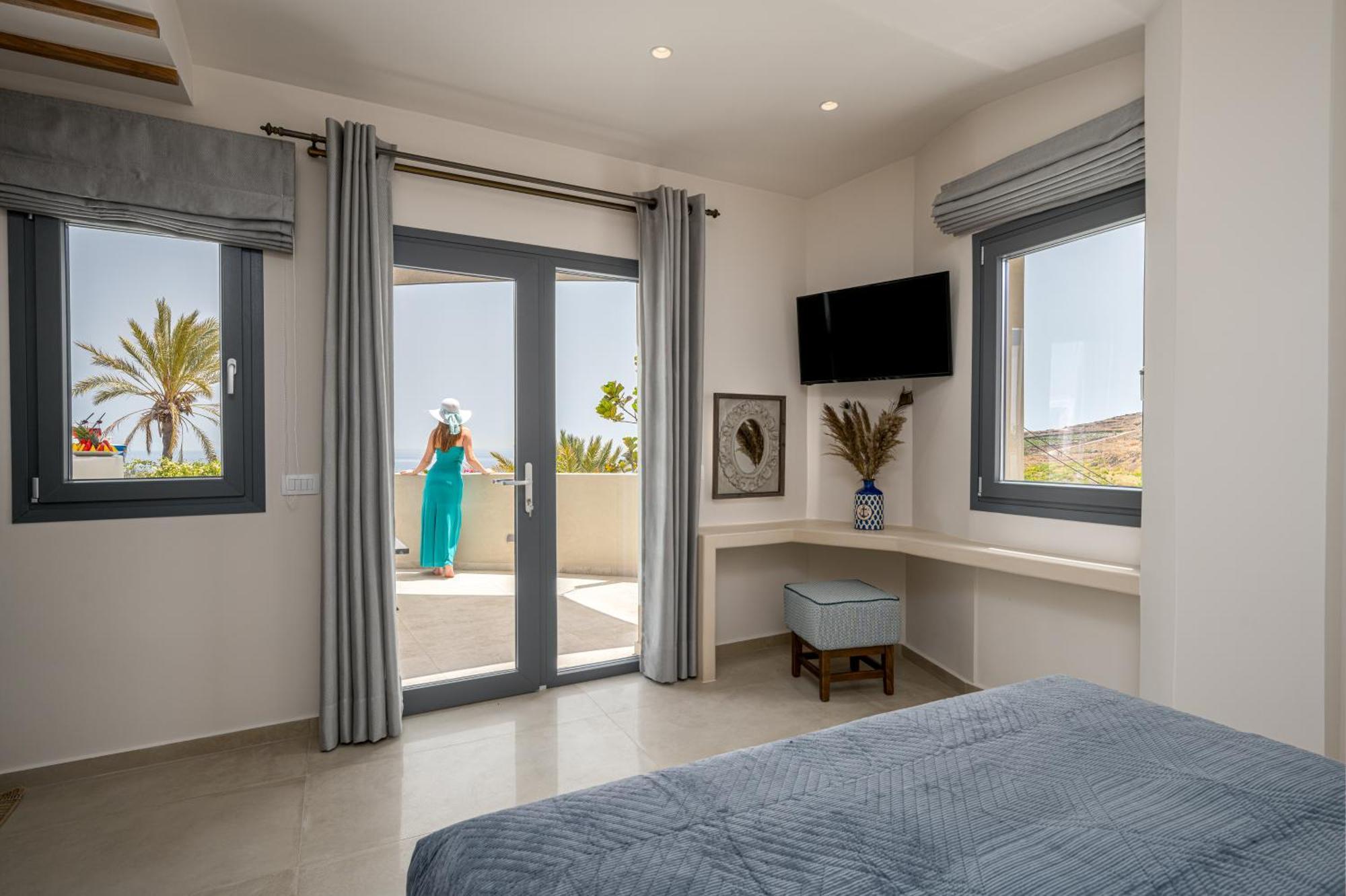 Galaria Serenity Suites Vothon Ngoại thất bức ảnh