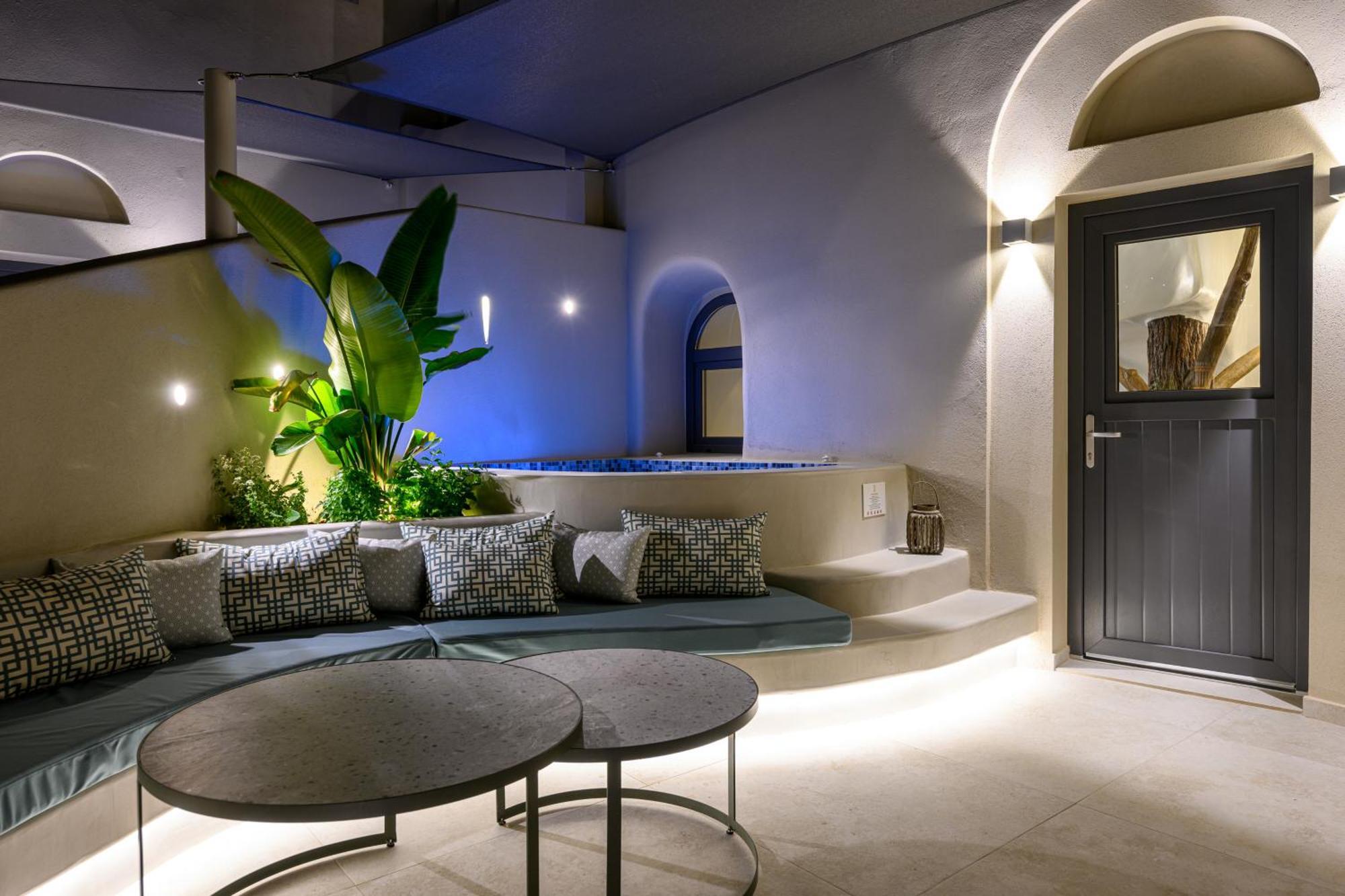 Galaria Serenity Suites Vothon Ngoại thất bức ảnh