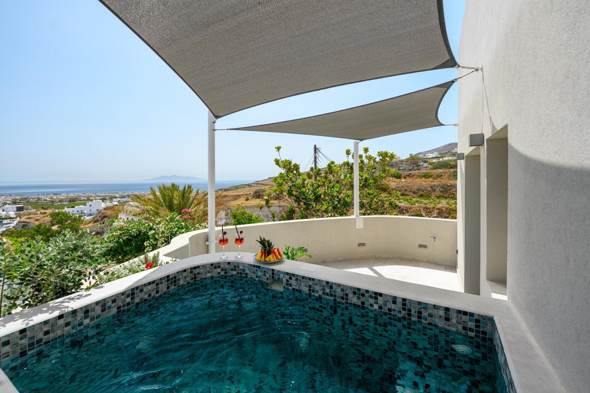 Galaria Serenity Suites Vothon Ngoại thất bức ảnh