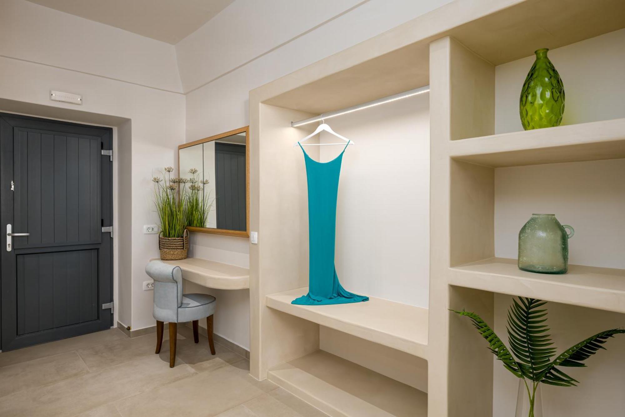 Galaria Serenity Suites Vothon Ngoại thất bức ảnh